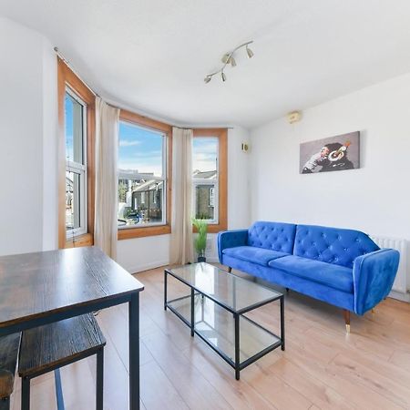 Cozy 1-Bed Apartment In Brixton Londres Exterior foto