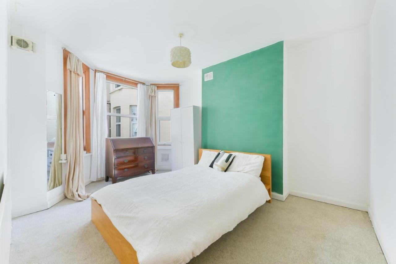 Cozy 1-Bed Apartment In Brixton Londres Exterior foto